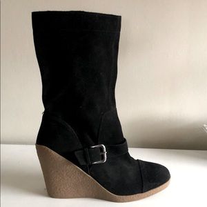 Nine West mid shaft suede boot